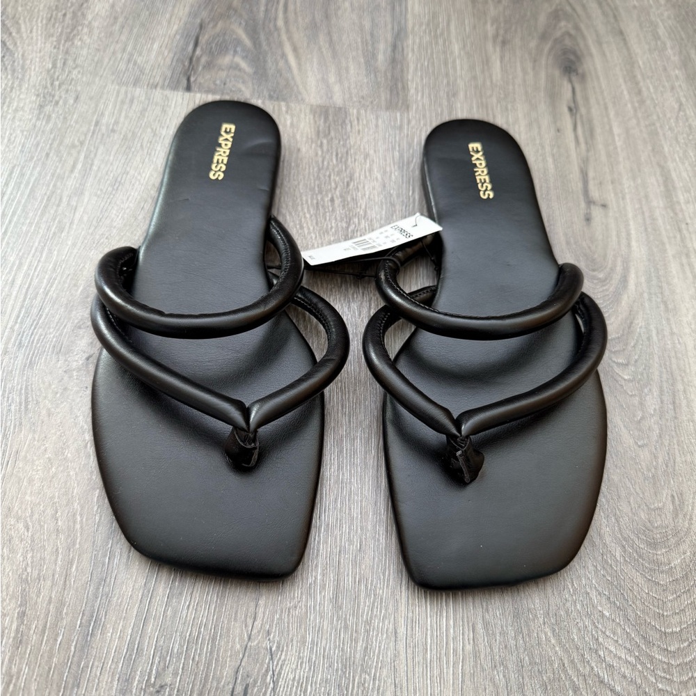 Express Brand New Black Slip On Sandals Size 8.5 - Picture 1 of 3